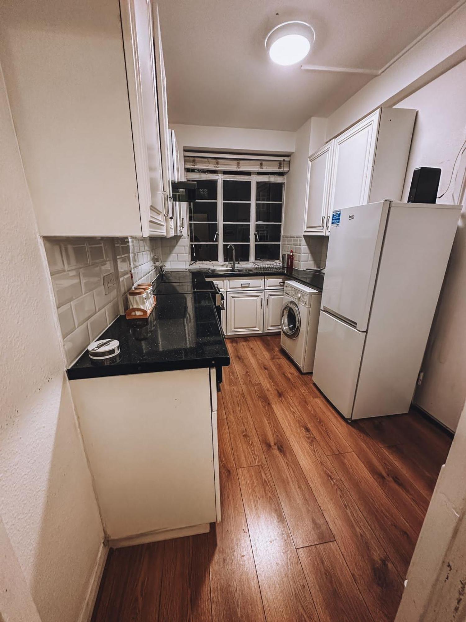 Cosy 2 Bedroom Apartment In Swiss Cottage. Londýn Exteriér fotografie