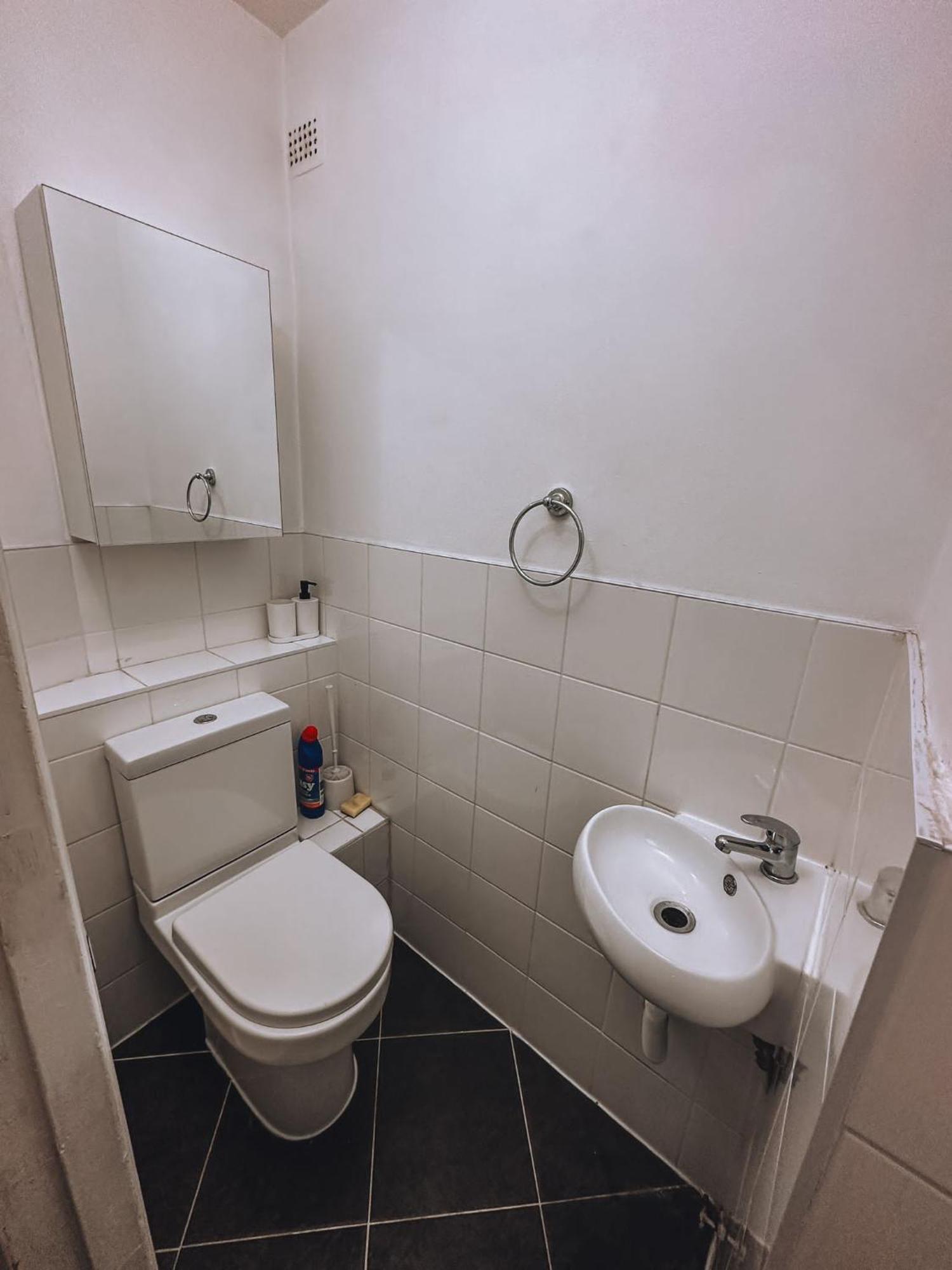 Cosy 2 Bedroom Apartment In Swiss Cottage. Londýn Exteriér fotografie